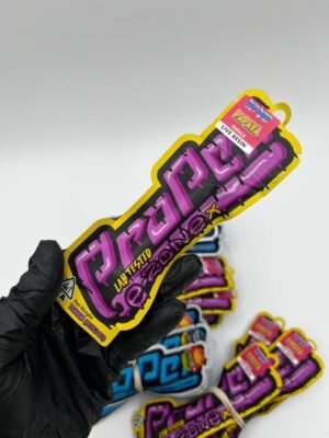 ProPen 1G Disposables offer 1 gram of premium extract with smooth hits, bold flavor, and a rechargeable, leak-proof design for pure, reliable vaping.