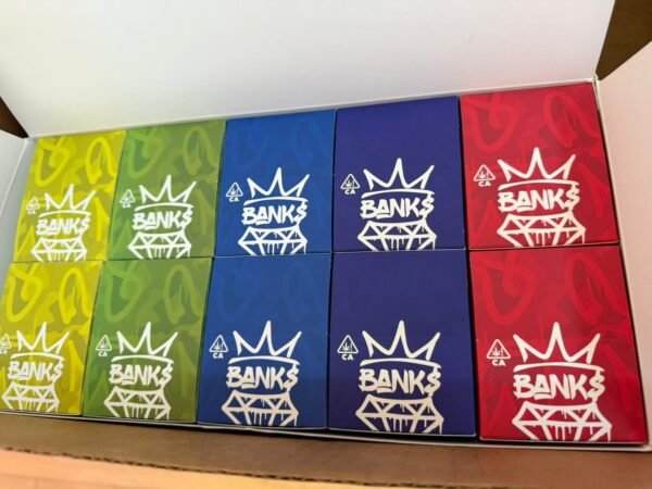 NEW BANKS 3G DISPOSABLE: massive 3g pre-filled distillate with rich strain-specific terpenes, USB-C rechargeable, smooth draw-activated design for lasting.