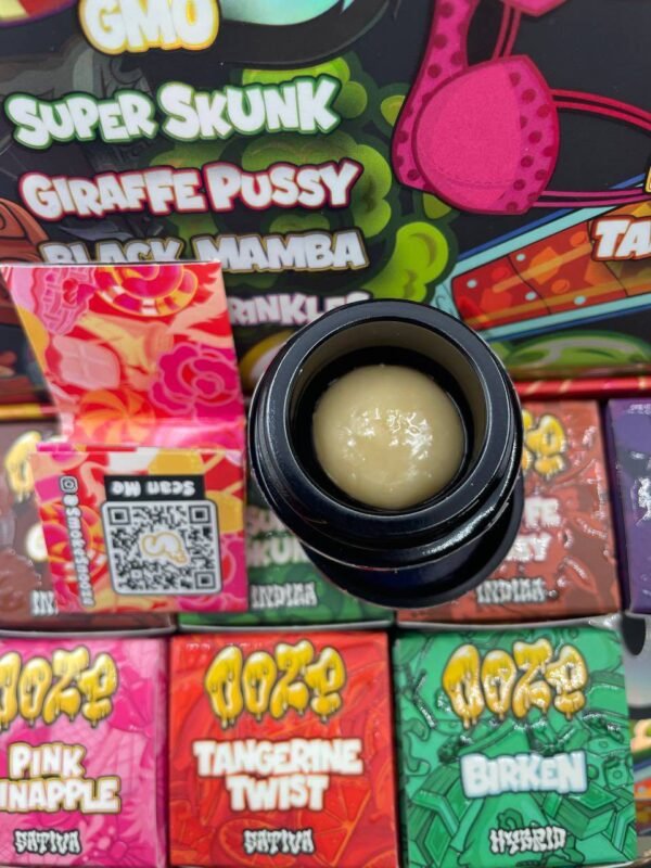 Experience Ooze by Snooze Hash Rosin 2G – a solventless, full-spectrum vape with 2 grams of pure potency, rich flavor, and rechargeable convenience.