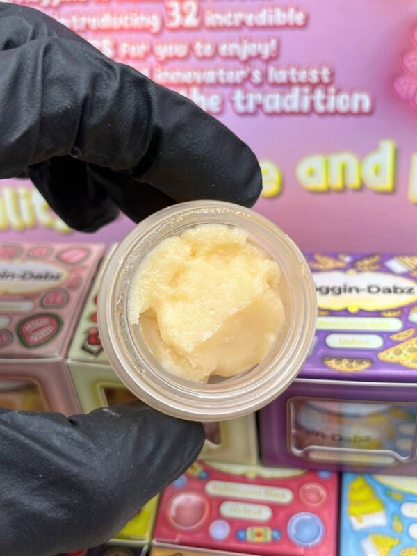 Höggin-Dabz Live Resin Badder Half Oz Jars offer high-potency THC, rich terpene flavor, and smooth dabs in a premium half-ounce format.